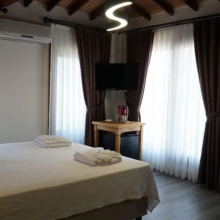 Pikan Ephesus Сельчук