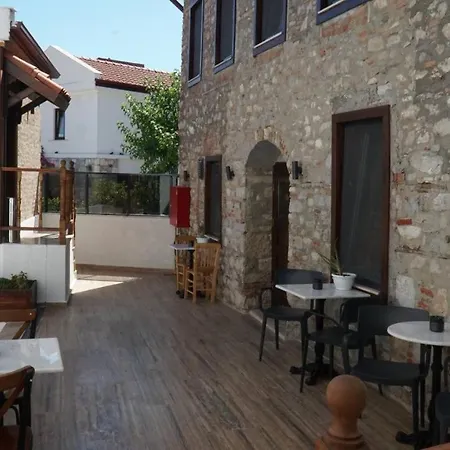 Pikan Ephesus 5*